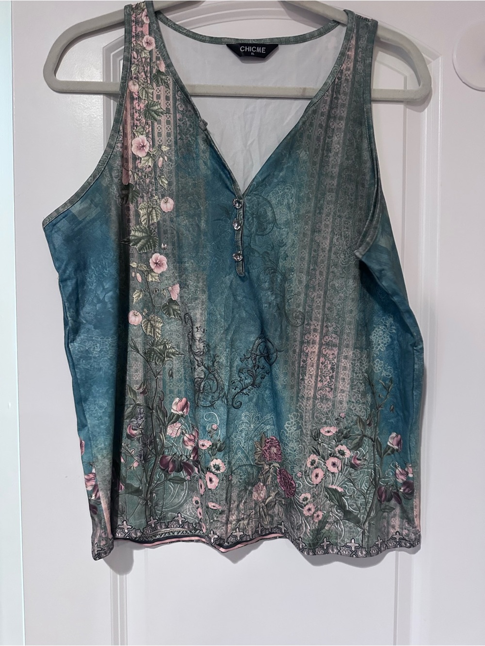 Floral Sleeveless V-Neck Tank